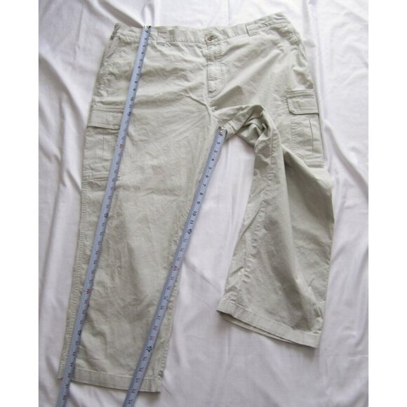 Women LL Bean Cotton Cargo 100% Cotton Khaki Pants Sz 46W x 28 in (WP260) - Picture 4 of 7